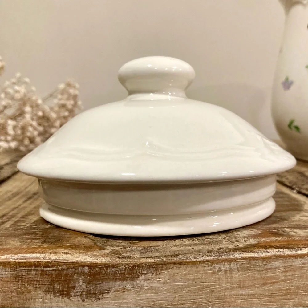 9” Tall Vintage Ceramic Canister Floral Container Storage Grandmacore Kitchen - Picture 5 of 15